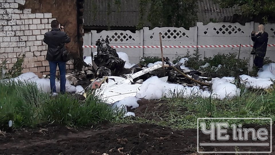 У районі Півців розбився одномісний літак «Cessna-172» (Фото) ОНОВЛЕНО