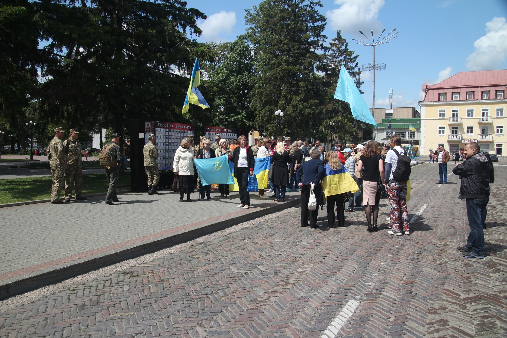 Чернігівці вшанували пам’ять жертв геноциду кримськотатарського народу (Фото)