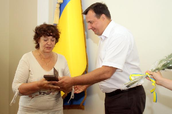 Жінки Чернігівщини отримали почесні звання «Мати-героїня» (Фото)