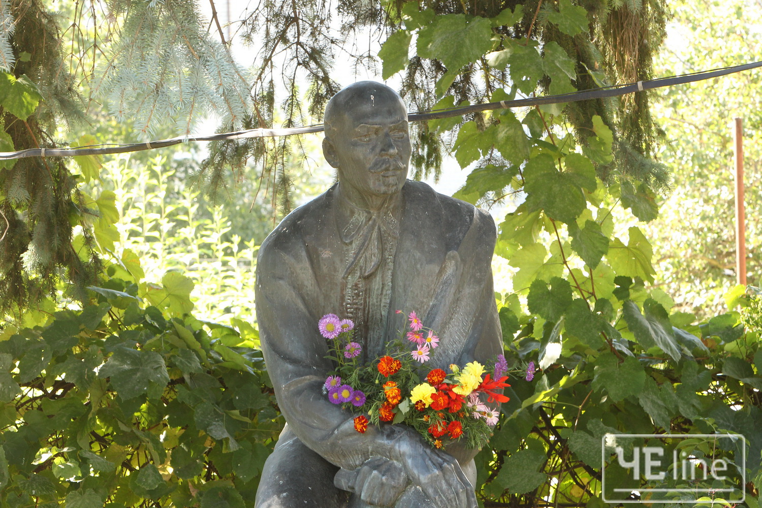 У садибі сонцепоклонника нагородили лауреатів премії Коцюбинського (Фото)