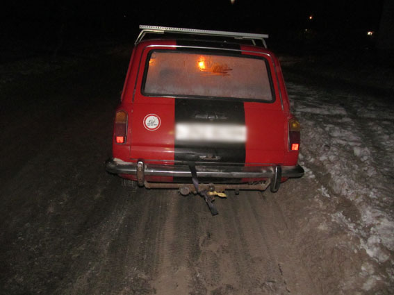 Чернігівська поліція “на гарячому” затримала автовикрадачів