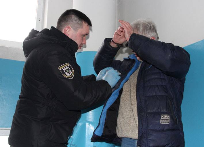 На Чернігівщині поліція затримала “на гарячому” групу банківських хакерів
