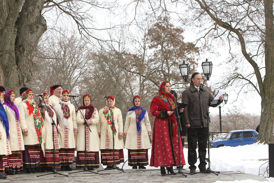 У Чернігові відбулися урочистості біля пам’ятника Шевченку (Фото)