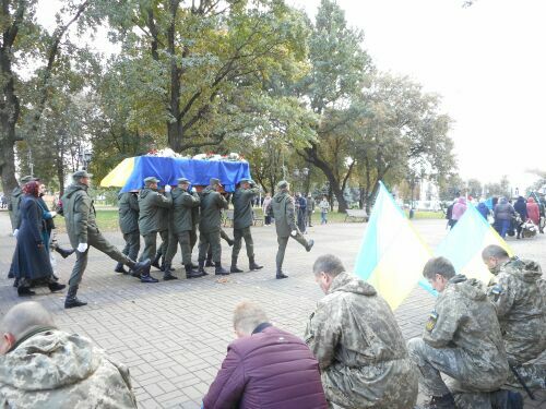На Чернігівщині поховали загиблого в АТО бійця  (Фото)