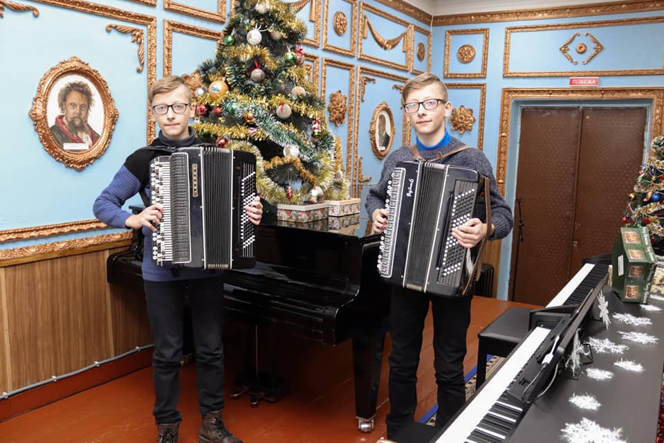 Брати Винники виграли три гран-прі в конкурсі виконавців на народних інструментах
