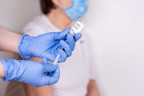 vaccination-covid-19-NMNT774-min-scaled