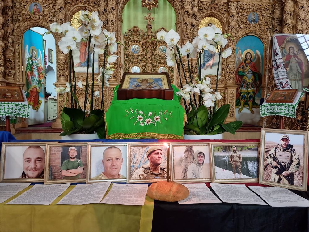 У Чернігові молилися за загиблих у листопаді Захисників України (Фото)