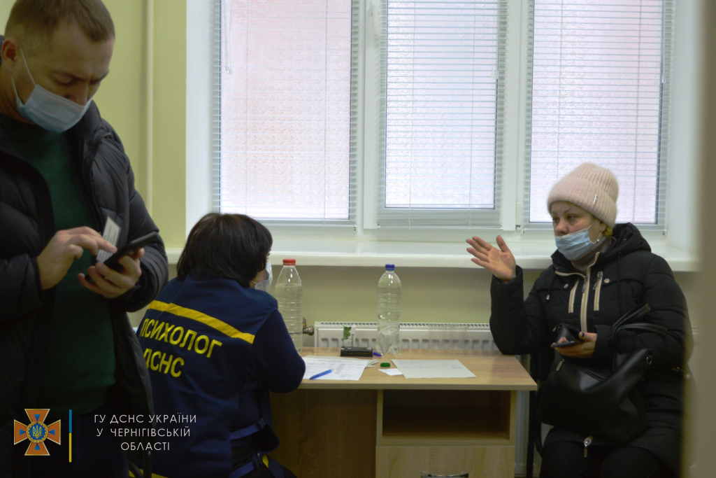 Із родичами загиблих і постраждалих у ДТП біля Брусилова працюють психологи ДСНС (Фото)