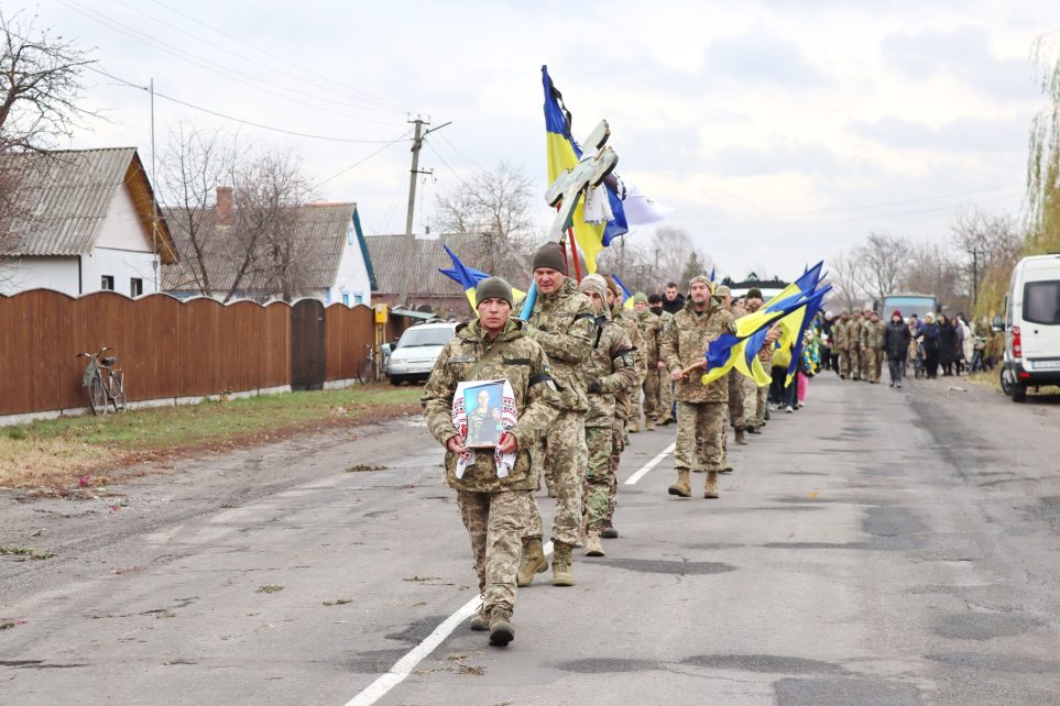 На Чернігівщині попрощалися з полеглим воїном бригади «Холодний Яр»